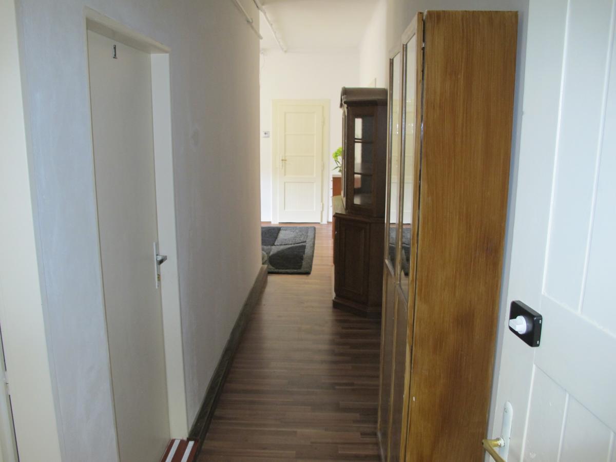 All Seasons Hostel Прага Екстер'єр фото